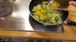 ОМЛЕТ С ЛУКОМ ПОРЕЙ