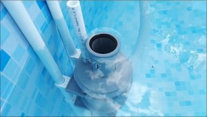 Скиммер для бассейна за 200 руб своими руками.