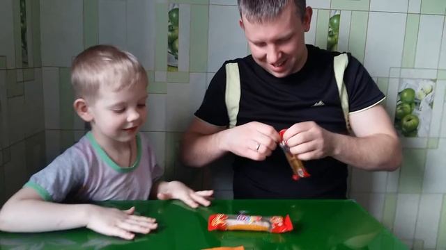 Жевательный мармелад.Пробуем вкусняшки смотреть онлайн