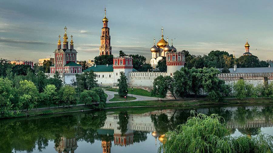 Москва. Новодевичий Богородице-Смоленский монастырь смотреть онлайн