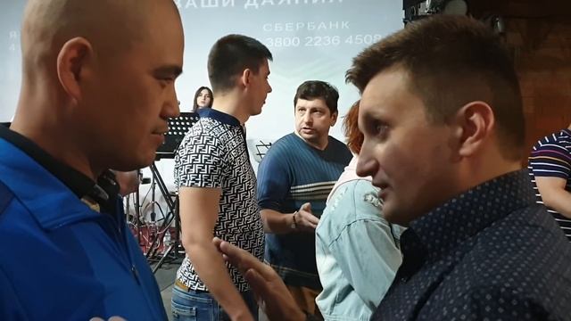 НЕМОЙ ЗАГОВОРИЛ. ПРЯМО НА СЛУЖЕНИИ ГЛУХОНЕМОЙ СТАЛ ГОВОРИТЬ И СЛЫШАТЬ. смотреть онлайн