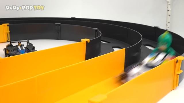 Tobot V super racing Leo Kaiser, Captain Police, Speed! Race on Super battle track! | DuDuPopTOY смотреть онлайн