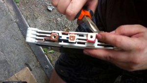 Ремонт элемента аккумулятора Nissan Leaf