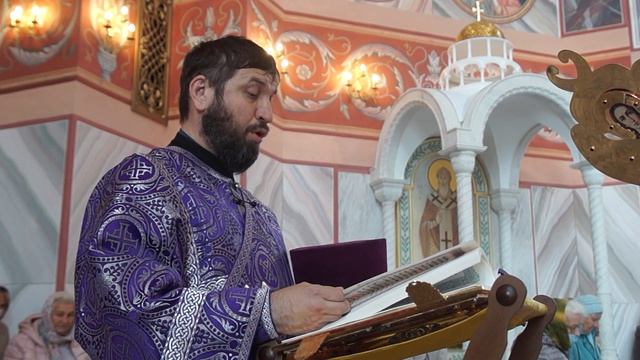 Евангелие дня: Литургия в праздник Воздвижения Креста Господня смотреть онлайн