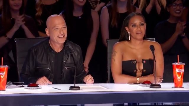 Солнечная девочка с укулеле смотреть онлайн