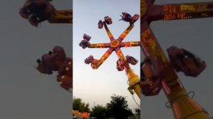 Курск,Первомайский парк,аттракцион "Мельница"