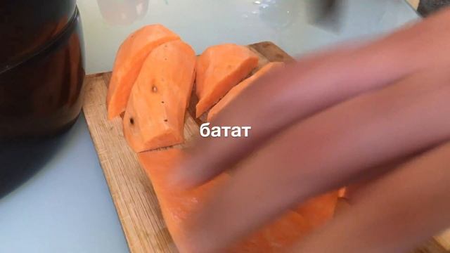 Пряное рагу с курицей и базиликом. смотреть онлайн