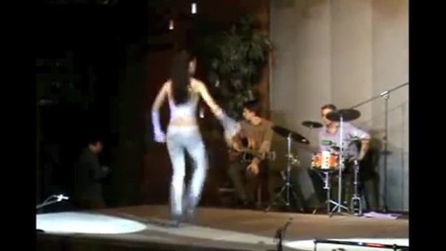 Танцует на сцене степ Светлана Медведева смотреть онлайн