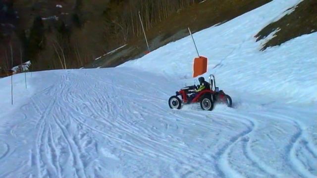 SwinSnow #swincarespider #aDifferentFeel #véhiculeélectriquetoutterrain смотреть онлайн