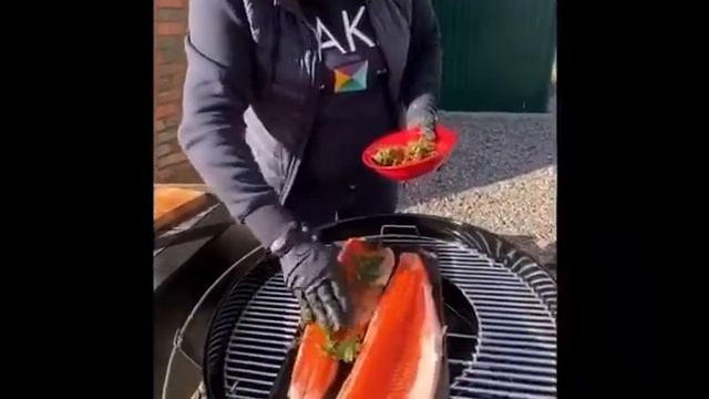 Форель запечённая с апельсинами