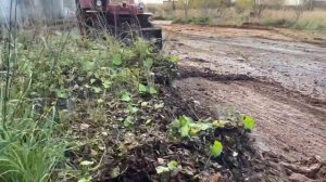Как управлять экскаватором ЮМЗ