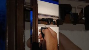 Электрический замок на калитку с пульта