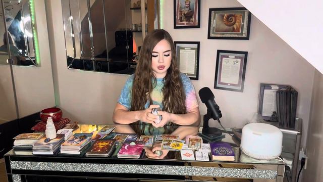 Libra ♎︎ ~ The Student Becomes The Teacher! 🕳️🐇 Follow This Path.. 26th February - 3rd March 2024
