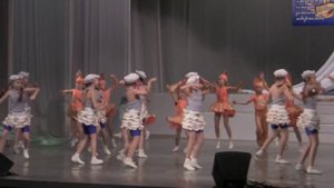 Лизин танец "Кораблик мечты" ДК "Газовик", 29.11.2011