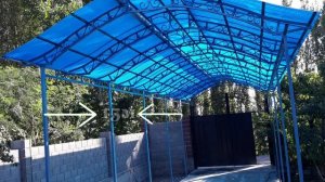 Арочный навес профилированого поликорбоната необычного,небесного цвета ?