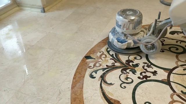 Шлифовка полировка и кристаллизация мраморного пола- Polishing of marble floor