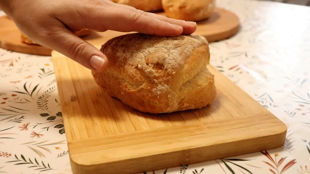 Итальянский хлеб без замеса.Простой рецепт чиабатты с хрустящей корочкой.