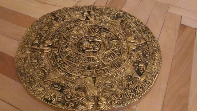 Календарь Майя из гипса от Студии криминального дизайна смотреть онлайн