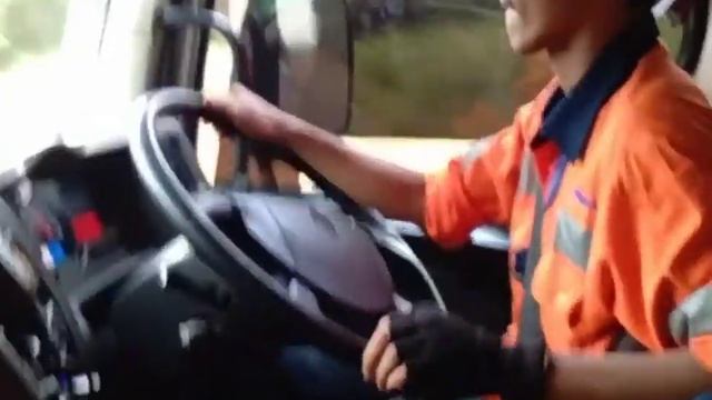 Renault K440 Pt.Prima sarana gemilang site Kpb-Bssr - indo perkasa (M.said & basu) смотреть онлайн