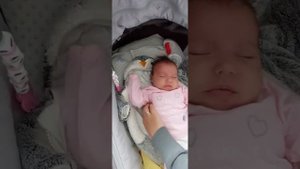 Разбудить ребёнка в 2 месяца .не просто