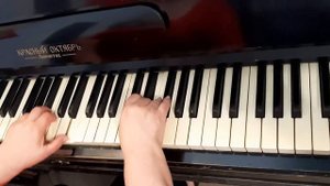 Пианино Красный Октябрь