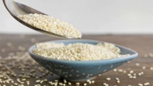 Чем полезен кунжут для женщин?