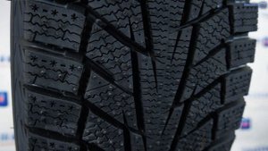 Шины Hankook Winter i'cept iZ 2 W616 - видео обзор