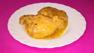 Кролик в сметане. Кролик тушеный на сковороде.