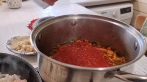 ЭТО НЕ БОРЩ, НО НЕ МЕНЕЕ КРУТ | ПОХЛЕБКА ИСПАНСКОГО МОРЯКА | ТОМАТНЫЙ СУП С МОРЕПРОДУКТАМИ