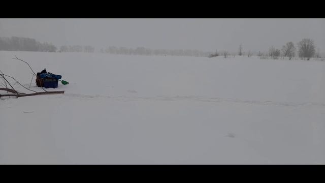 бушкрафт выживание ветер метель на рыбалке укрытие наспех смотреть онлайн