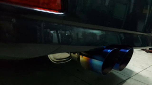 馬自達 5,MAZDA 5 改裝半回壓排氣管尾段，馬5搭配單邊雙出鈦合金尾飾管 смотреть онлайн