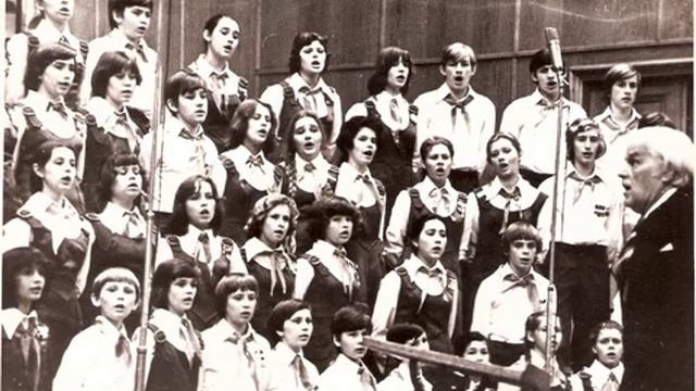 Русская народная песня "Пойду ль я, выйду ль я", обработка Владислава Соколова смотреть онлайн