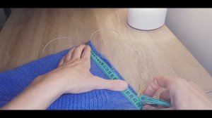 МК Кардиган VIOLET Часть 5 Вяжем рукава и треугольник на подрезах.