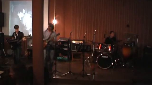 12 Человек и кошка (Ноль), концерт бар MezzoForte, Омск, 2010 смотреть онлайн