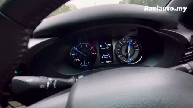 Hilux 2.8 Rogue 2021 -Video Demo Dynamic Radar Cruise Control Dan Lane departure alert смотреть онлайн