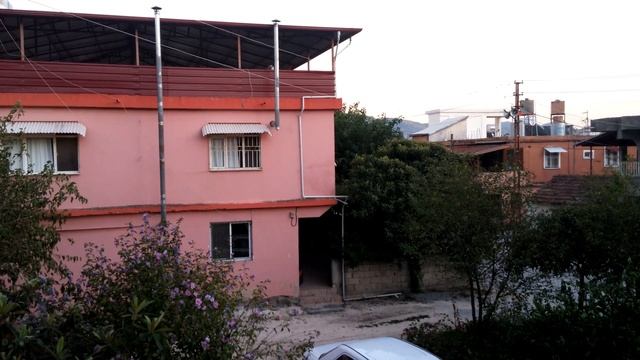 Mercedes-Benz 250D | Renault Symbol 2007 смотреть онлайн