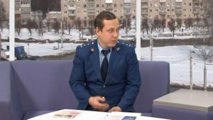 Наша тема-Мошенничество с использованием банковских карт и в сети Интернет.