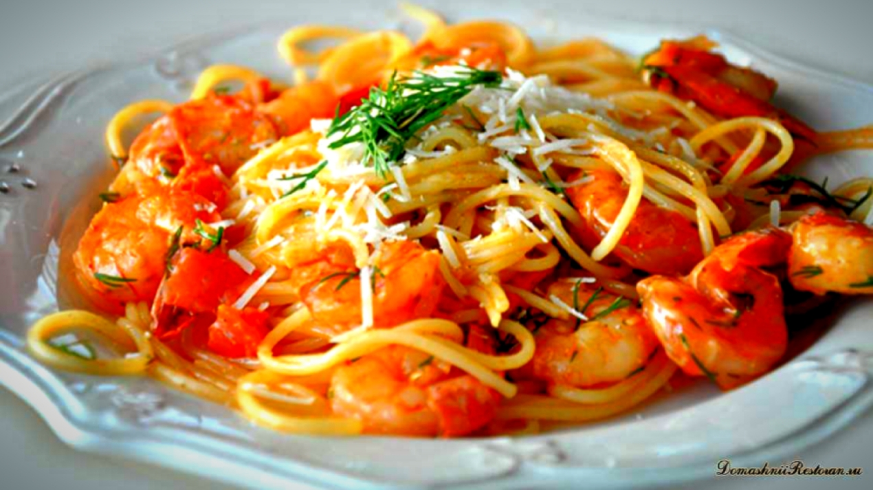 Так вкусно я еще не ел! Спагетти в томатном соусе с креветками, готовим на одной сковороде ?
