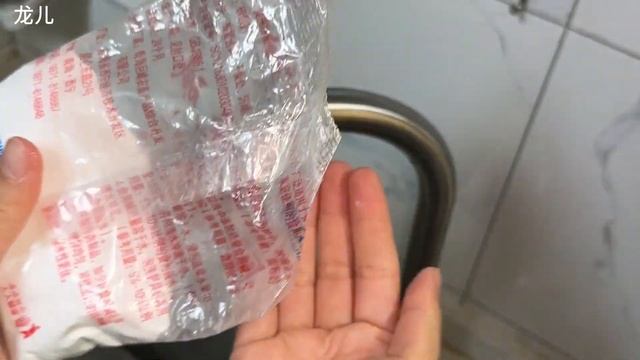 #神奇的小技巧：用衛生紙包住水龍頭，簡單易做，省時省力【百變小廚坊】 #生活小技巧 #家居小妙招   #lifehacks