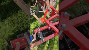 готовим поля к покосу на т-25 с дисковой бороной