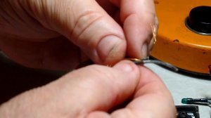 Шоу Веселого Деда #70.Как починить вилку у гирлянды.Видео инструкция от деда.