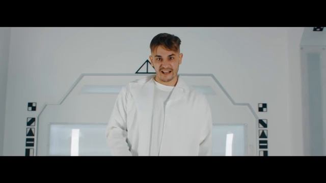 ДИСС НА ЮЛИКА без мата in 4k смотреть онлайн