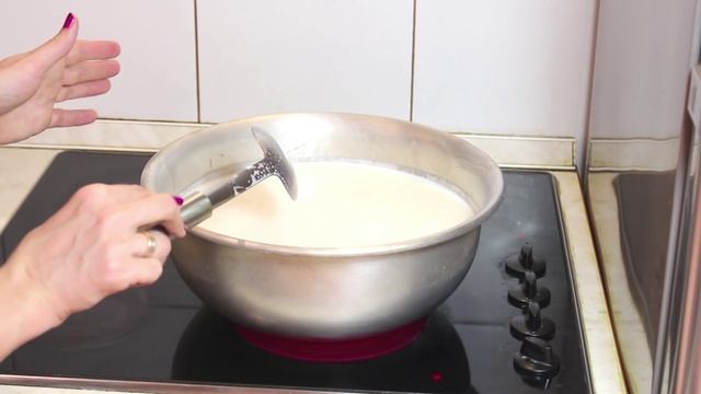 Домашняя СГУЩЕНКА (сгущенное молоко). Сладкий рецепт!
