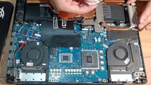 Побег термопасты MX-4 в ноутбуках \ тест: всё по фазе honeywell  PTM 7950?
