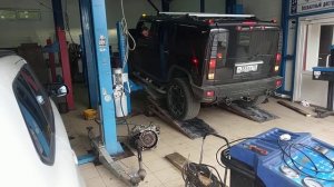 Hummer H2. Хаммер застрял на подъёмнике, Балашиха