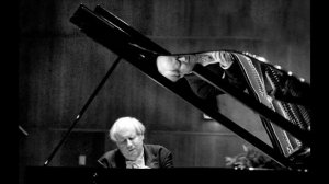 Grigory Sokolov - Mozart Piano Concerto No. 23 (K. 488) Mvt.2