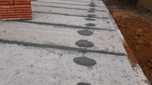 Подготовка к строительству дома. Заливка бетона, стяжка плит перекрытия. Опалубка под бетон.