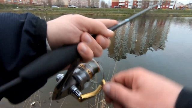 Вышел на пару часиков половить окуня с приманкой Crazy Fish Nimble смотреть онлайн