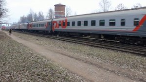 Фирменный поезд Москва – Псков следует маневровым составом