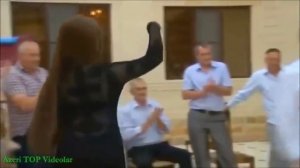 Все обсуждают эту чеченку,чеченская девушка танцует лезгинку